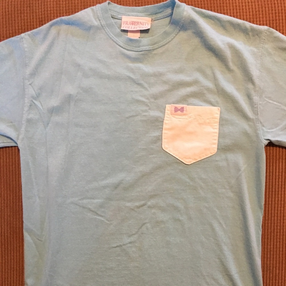 Fraternity Collection T-shirt. Size M